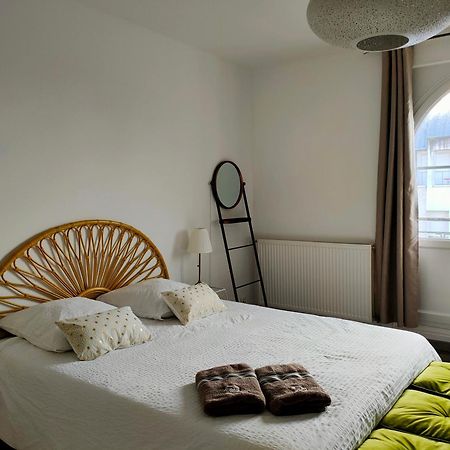 A La Villa Perroy Les Chambres Sont Spacieuses Et Les Petit-Dejeuners Offerts Dunkirk Eksteriør billede