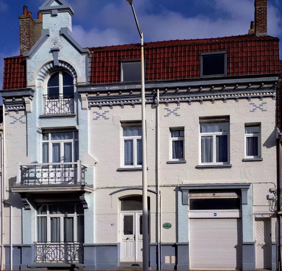 A La Villa Perroy Les Chambres Sont Spacieuses Et Les Petit-Dejeuners Offerts Dunkirk Eksteriør billede