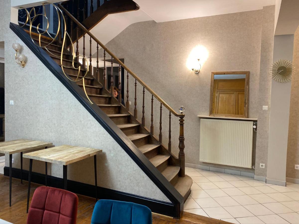 A La Villa Perroy Les Chambres Sont Spacieuses Et Les Petit-Dejeuners Offerts Dunkirk Eksteriør billede